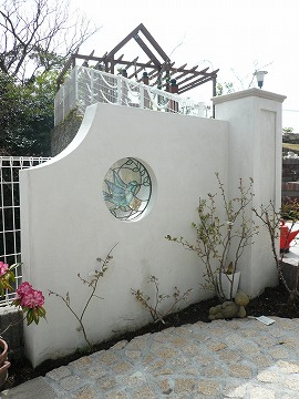 04